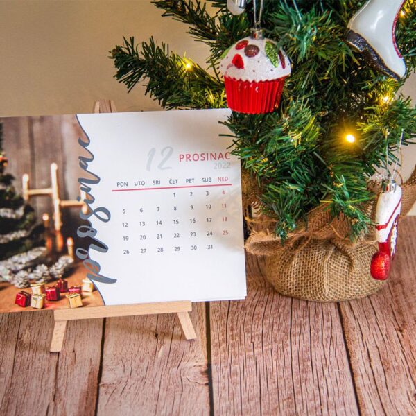 Woody Art Kalendar - personalizirani kalendar s fotografijama