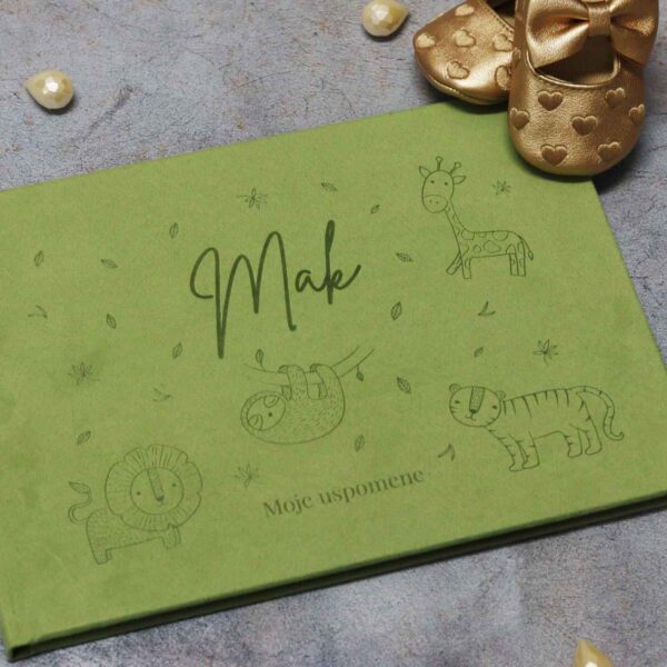 personalizirani pokloni, foto knjiga, foto album, baby book, knjiga uspomena, magical book lab 6