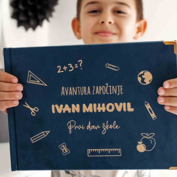 Spomenar - prvi dan škole