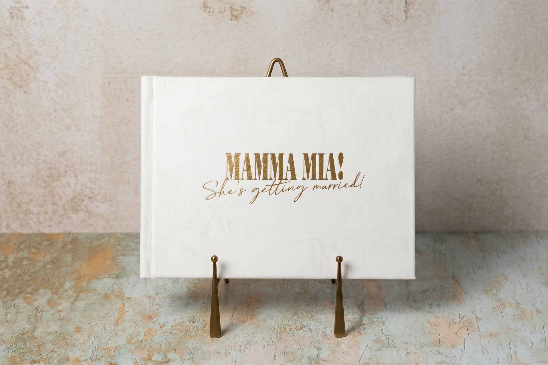 Mamma Mia - odmah dostupan album za djevojačku večer 1 Album za Djevojačku večer, poklon za djevojačku, foto knjiga, foto album, Magical Book Lab