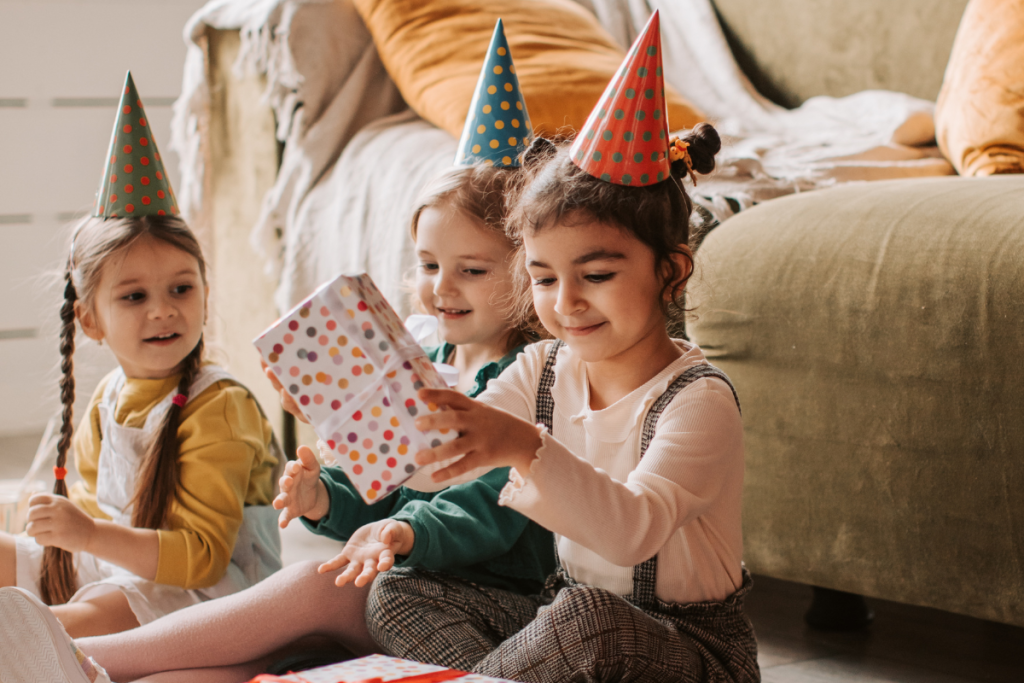 Pokloni za rođendan: Kako izabrati onaj pravi i stvoriti uspomenu koja traje 1 Potraga za rodendanskim poklonom